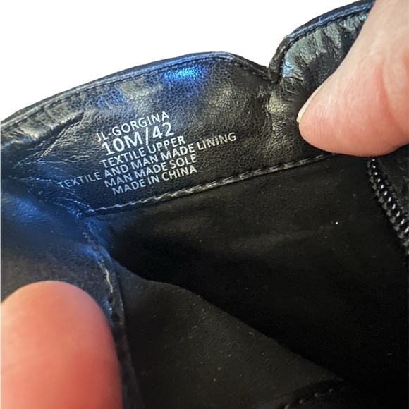 Jlo Jennifer Lopez Black Faux Suede Gorgina Bootie size 10 - Picture 2 of 7